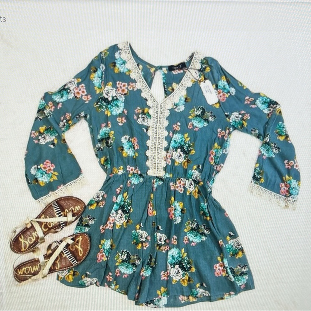 NWOT Nimi Romper Teal Papillon Jumpsuit Lace